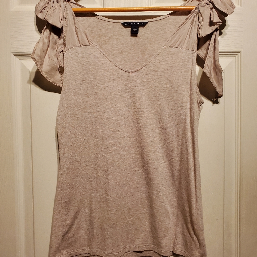 Tank top with bow details